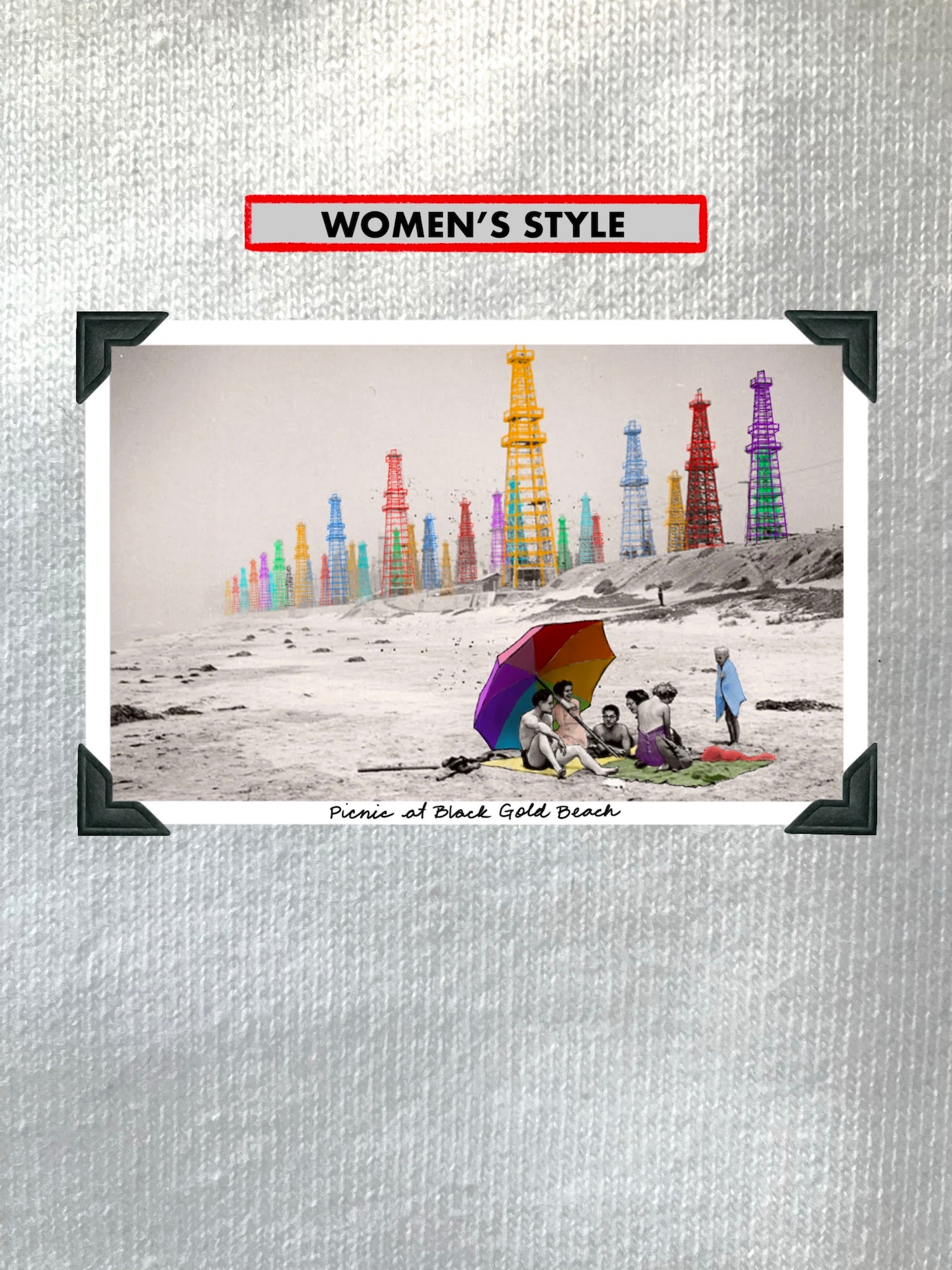 1/2 Apple, Black Gold Beach, WOMEN'S T-Shirts /Sweatshirts /Hoodies